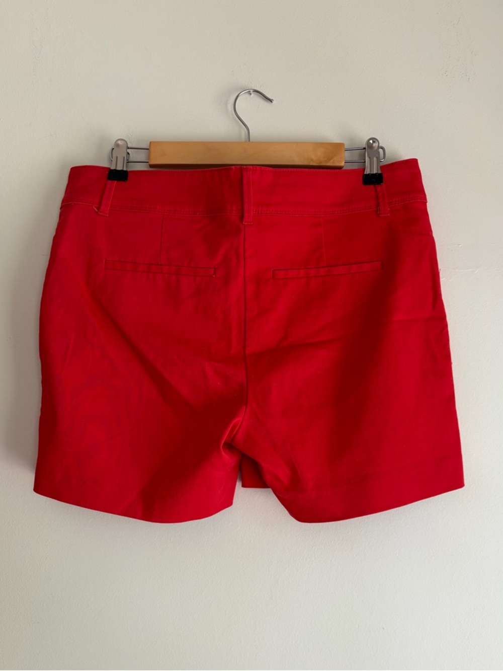 NEW The Limited Coral Red Cotton Blend Flat Front Shorts Size 10 - Picture 3 of 4